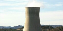 Nuclear power plant generating reliable baseload electricity
